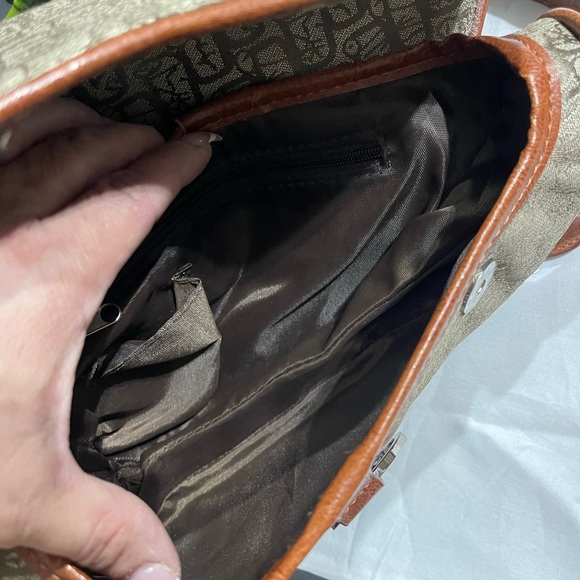 Saddle Bag Purse - Picture 4 of 4